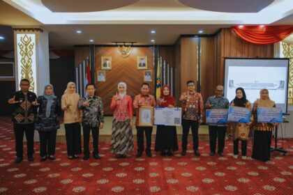 Wagub Jihan Pimpin Prosesi Purnabakti Kadisbun Lampung Intizam