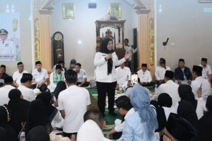 Eva Dwiana Safari Ramadan di Bumiwaras, Salurkan Bantuan untuk Masjid