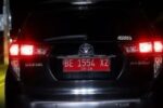 Mobil Plat Merah Diduga Asal Pesisir Barat Viral Nganar di Tanggamus