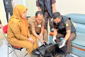 Kejari Lamteng Bongkar Dokumen Proyek Jalan Rp14,9 Miliar, Kantor BMBK Digeledah