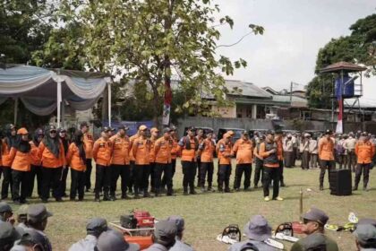 Satlinmas Bandar Lampung Ikuti Pelatihan Damkar, Bencana hingga Kepramukaan